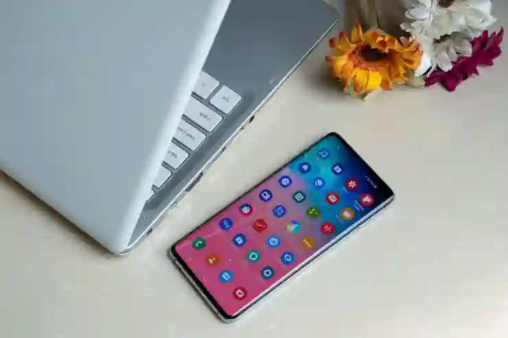 갤럭시 S23에서 화면 분할 멀티 윈도우로 효율적으로 작업하는 법 알아보기