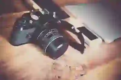 아이폰 SE2 IPHONE 카메라 무선충전 강화유리 홈버튼 사이즈 유심 128 성능